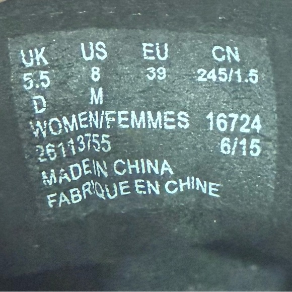 Clarks Whistle Bea Black Leather women's Boots with Red Accents 8M - Picture 8 of 8